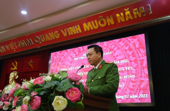 Đại tá Nguyễn Đăng Sáu, Phó Giám đốc Học viện phát biểu chỉ đạo tại lễ tổng kết