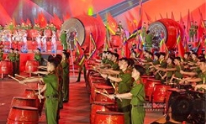 Màn trống hội lớn nhất Việt Nam tại lễ Kỷ niệm 60 năm tỉnh Quảng Ninh