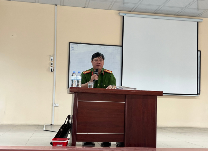 Thượng tá Nguyễn Công Khôi, Trưởng Công an huyện Tiên Du, tỉnh Bắc Ninh báo cáo thực tế tại chương trình