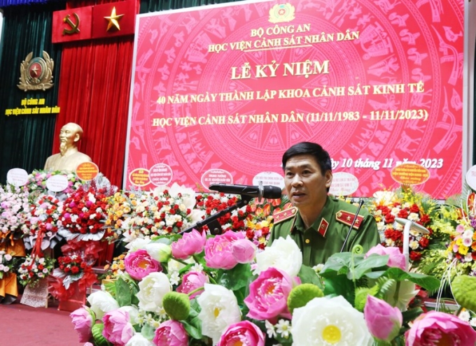 Trung tướng, GS.TS Trần Minh Hưởng, Giám đốc Học viện phát biểu tại buổi lễ