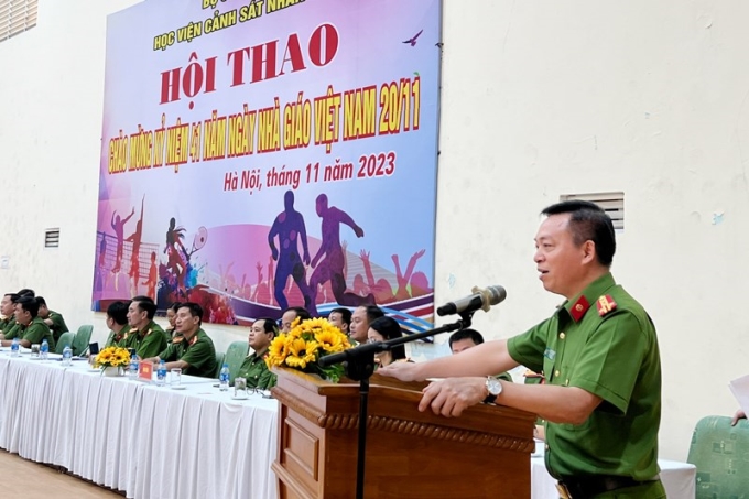 Đại tá, TS. Nguyễn Đăng Sáu - Phó Giám đốc Học viện tuyên bố bế mạc Hội thao
