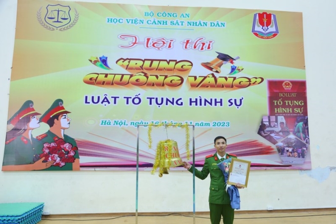 Sinh viên Nguyễn Khắc Ngọc – lớp B1VB2TMK2 xuất sắc rung chuông vàng