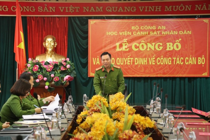 Đại tá, TS Nguyễn Đăng Sáu, Phó Giám đốc Học viện phát biểu chỉ đạo tại lễ trao quyết định