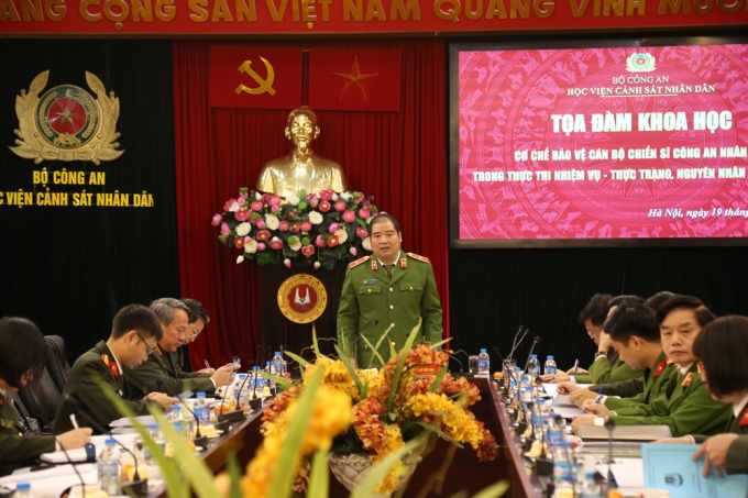 Thiếu tướng, TS Chử Văn Dũng -Phó Giám đốc Học viện chủ trì Tọa đàm khoa học