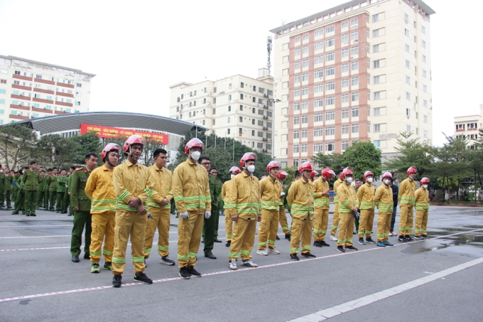 Các đội tham gia Hội thi nghiệp vụ phòng cháy chữa cháy và cứu nạn cứu hộ