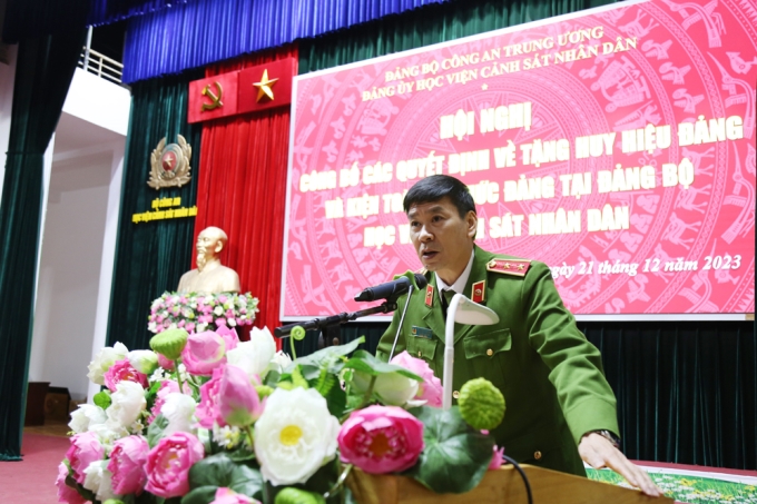 Trung tướng, GS. TS Trần Minh Hưởng, Bí thư Đảng ủy, Giám đốc Học viện phát biểu chỉ đạo tại buổi lễ