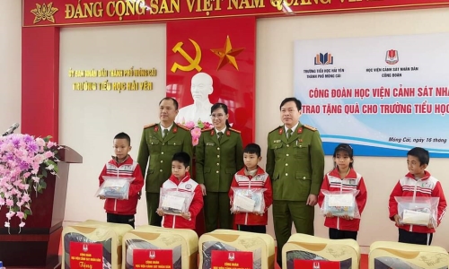 Công đoàn Học viện tổ chức trao đổi kinh nghiệm với Công đoàn Công an thành phố Móng Cái, tỉnh Quảng Ninh