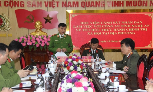 Tổ chức thực hành chính trị - xã hội cho học viên tại tỉnh Nghệ An