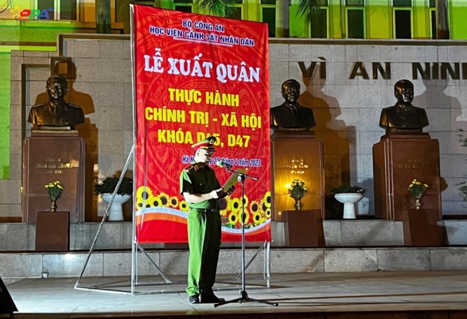 Thiếu tướng, GS. TS Nguyễn Đắc Hoan, Phó Giám đốc Học viện phát biểu chỉ đạo và tuyên bố lệnh xuất quân thực hành chính trị xã hội
