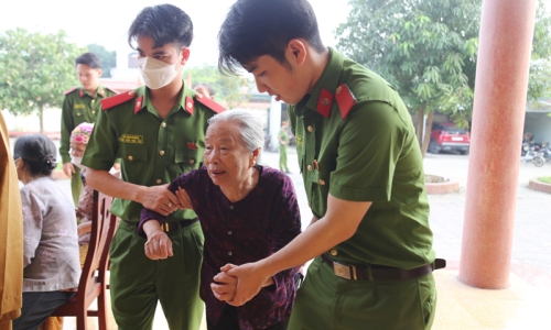 Học viện CSND thực hiện chương trình thiện nguyện “Ấm tình quân dân” tại huyện Nam Đàn, tỉnh Nghệ An