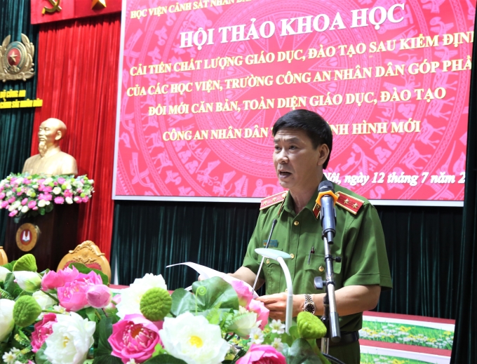 Trung tướng, GS. TS Trần Minh Hưởng, Giám đốc Học viện CSND phát biểu tại Hội thảo