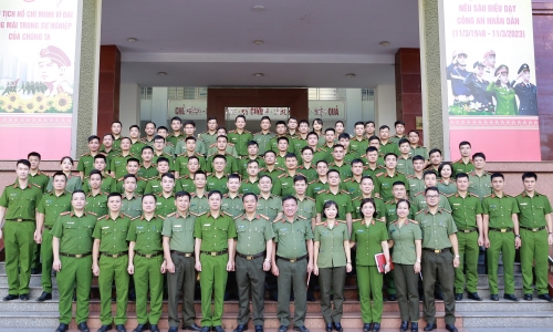 Khai giảng lớp bồi dưỡng nghiệp vụ phòng, chống tội phạm sử dụng công nghệ cao mở tại Công an tỉnh Hà Tĩnh