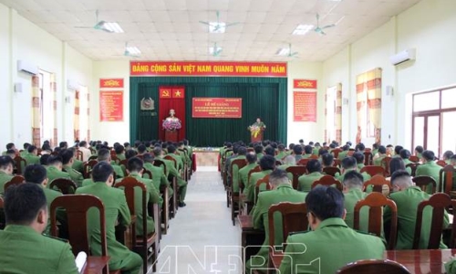 Bế giảng lớp Đại học vừa làm vừa học khóa 04 mở tại Công an tỉnh Điện Biên